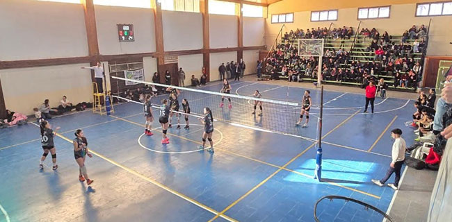 En este momento estás viendo SE JUGÓ EL CLASIFICATORIO SUB 14 DE VOLEY EN JACOBACCI
